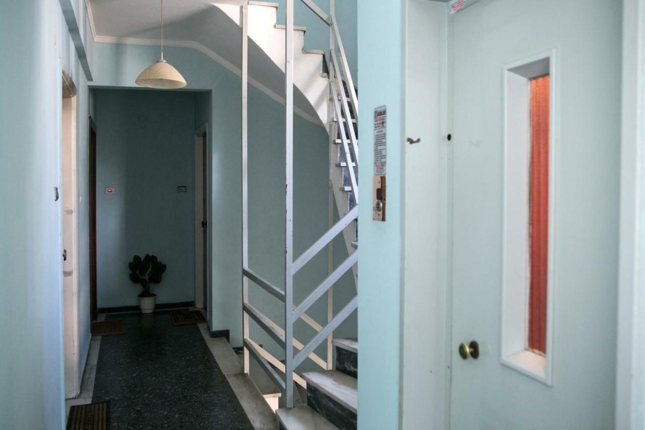 Best House, Larisis Metro, Αθήνα Εξωτερικό φωτογραφία
